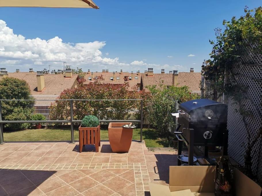 Estancia Con Jardin Entre Golf Y Monte - Cerca Logrono Sojuela Екстер'єр фото