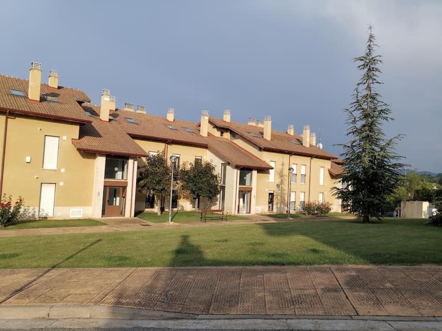 Estancia Con Jardin Entre Golf Y Monte - Cerca Logrono Sojuela Екстер'єр фото